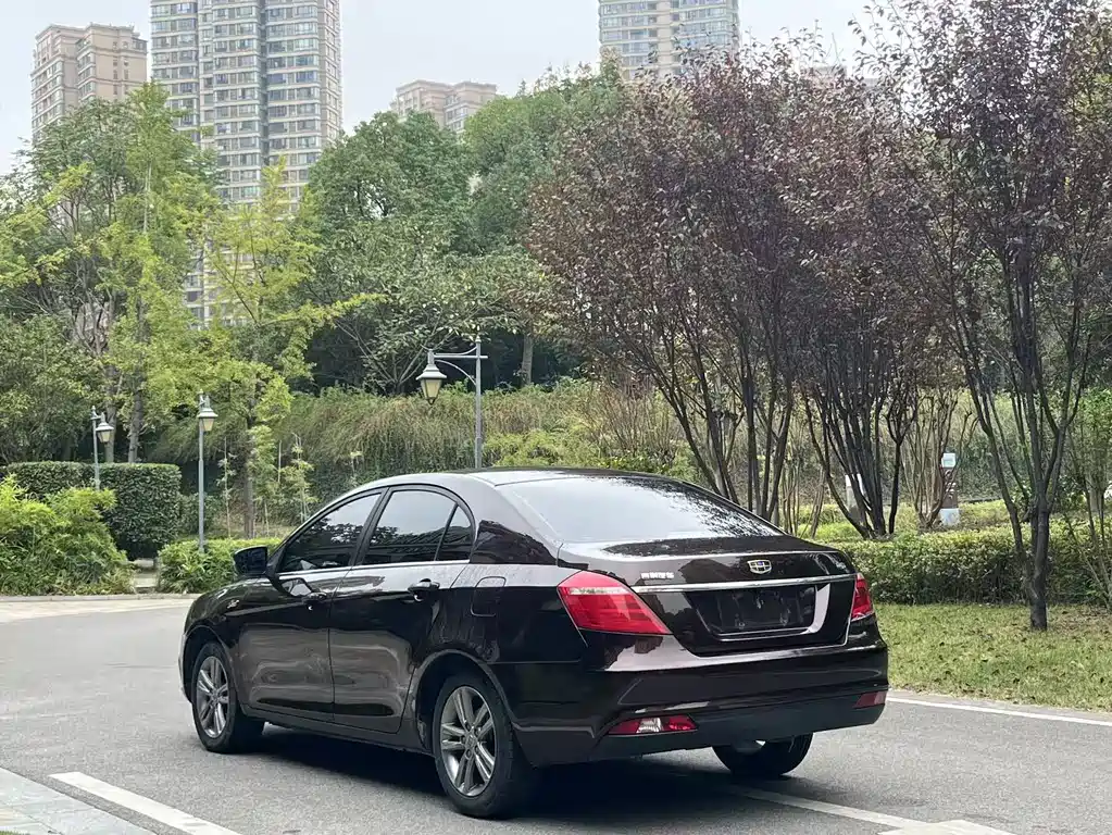 Geely Emgrand — миниатюра 5