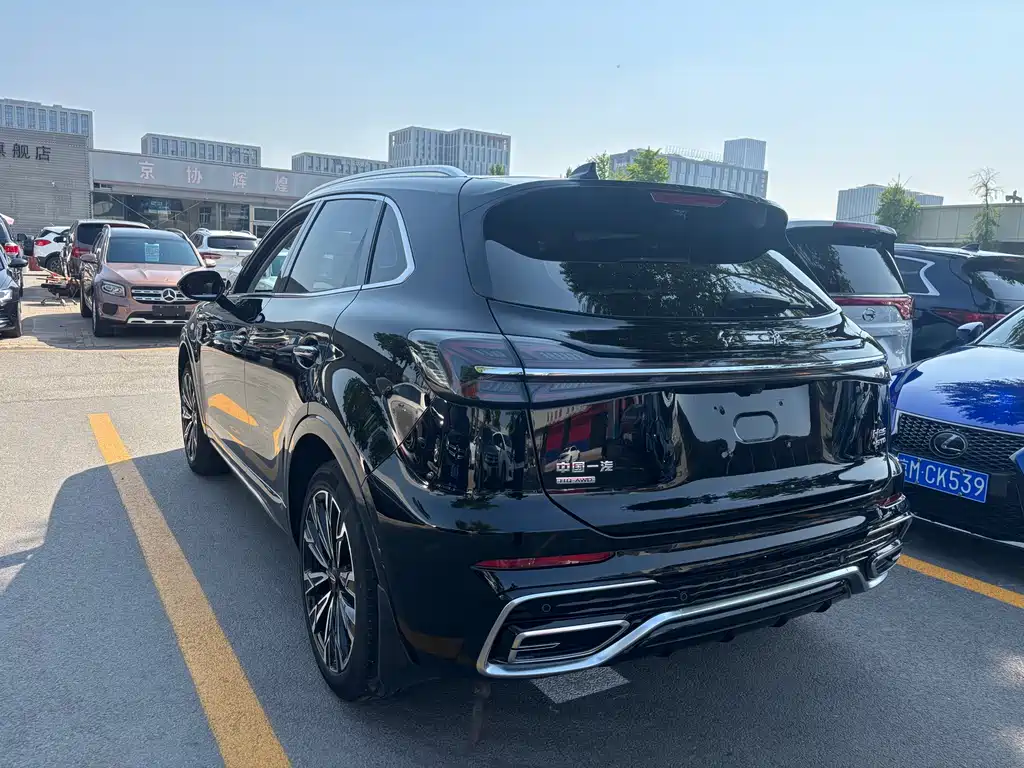 Hongqi HS5 2023 2.0T Pro