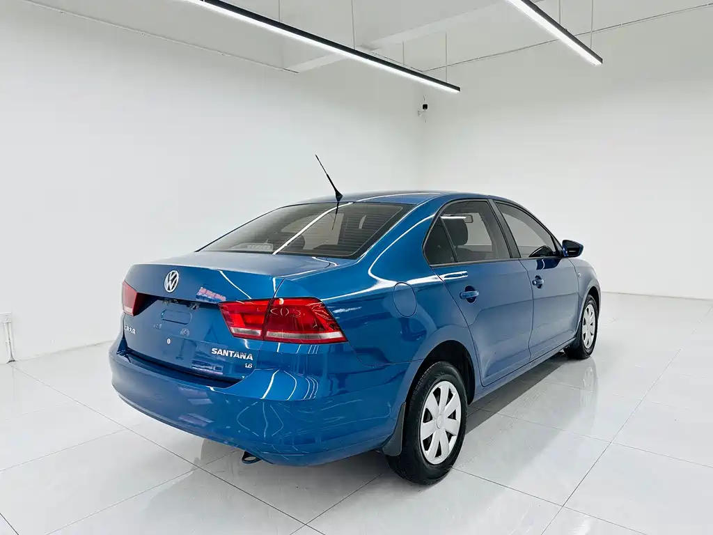 Volkswagen Santana — миниатюра 6