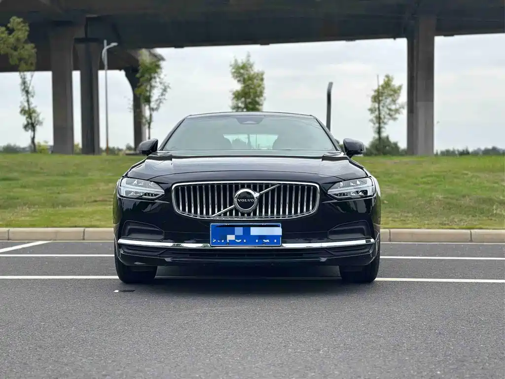 Volvo S90 — миниатюра 2
