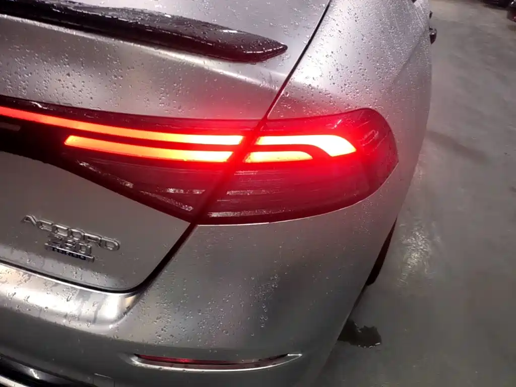 Honda Accord — миниатюра 8