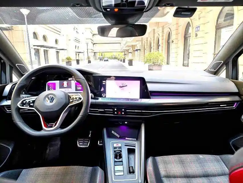 Volkswagen Golf GTI — миниатюра 6