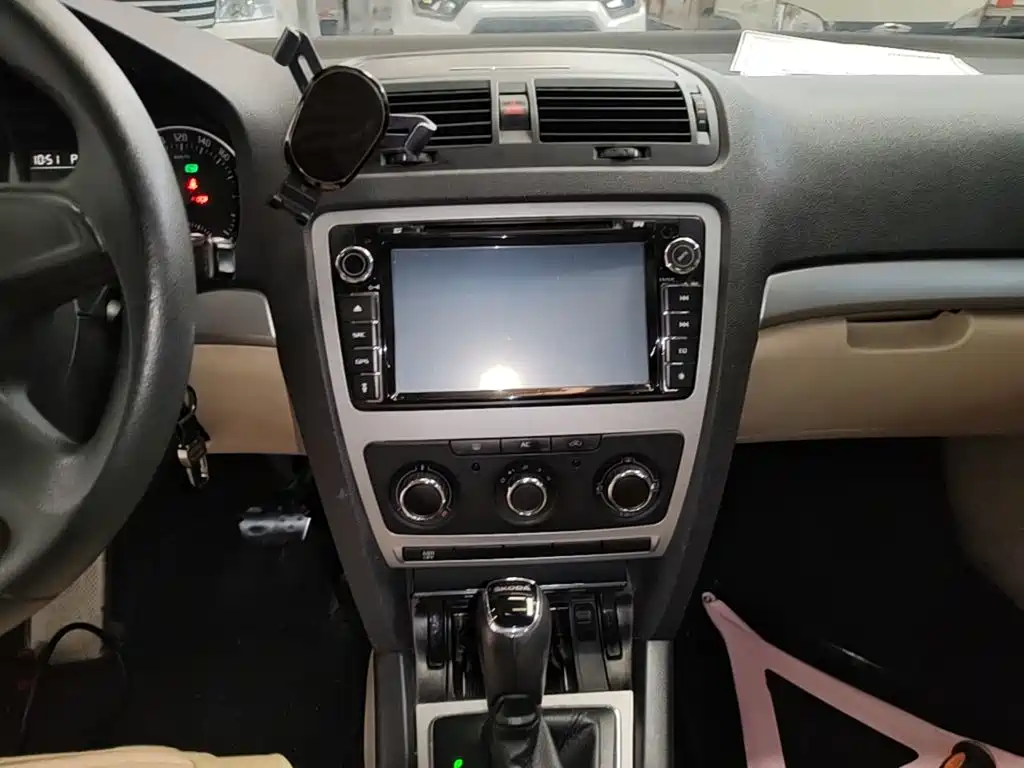 Skoda Octavia — миниатюра 13