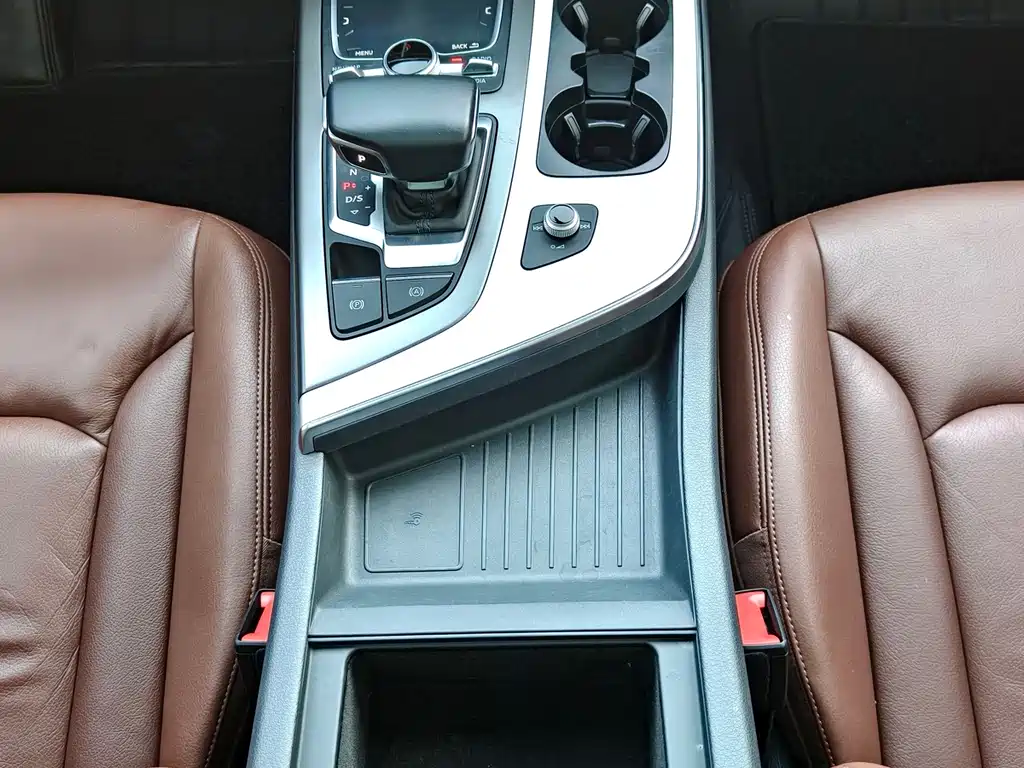 Audi Q7 — миниатюра 19