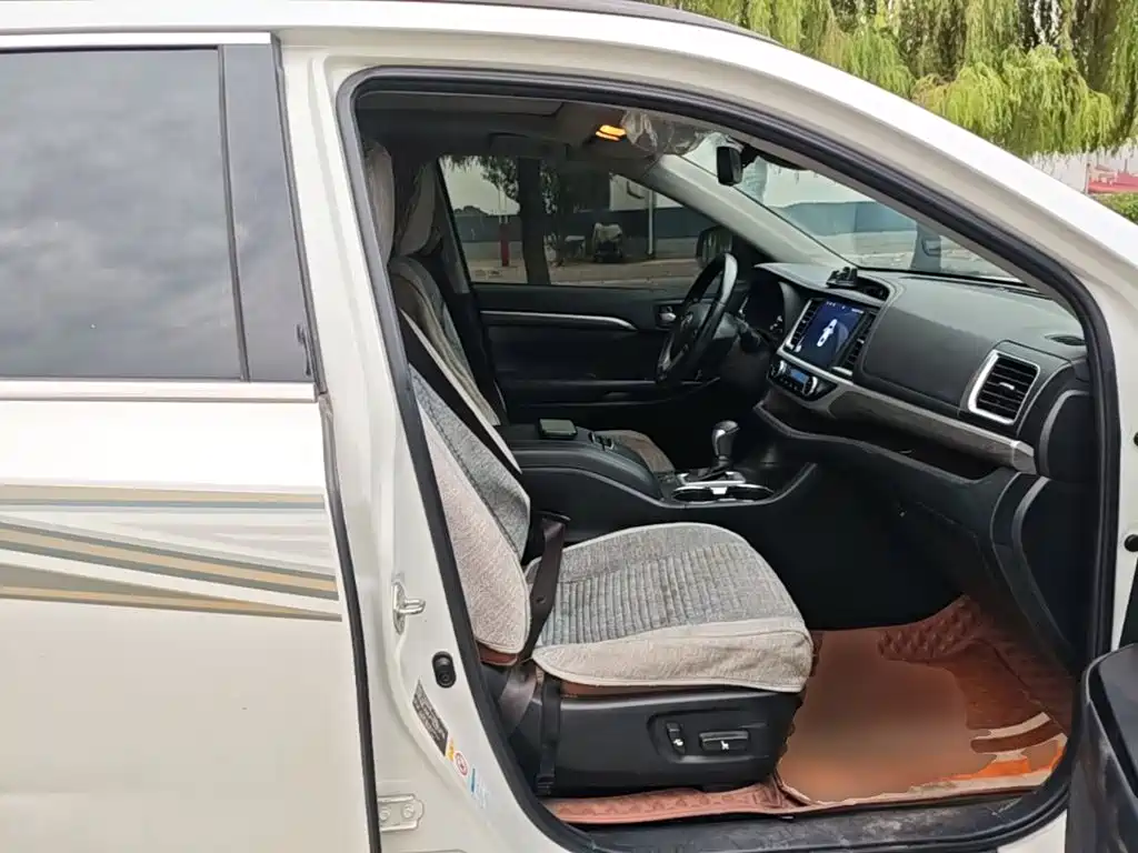Toyota Highlander — миниатюра 25