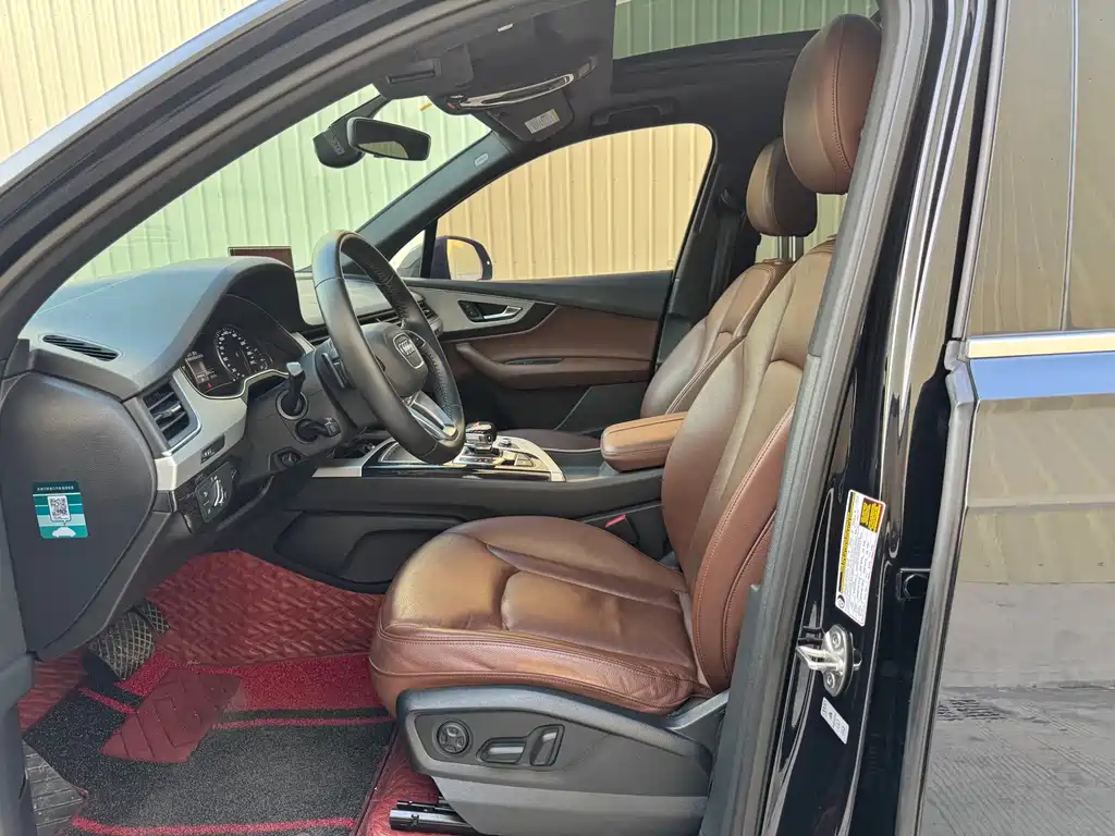 Audi Q7 — миниатюра 10