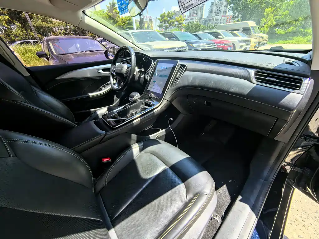 Roewe i6 MAX — миниатюра 21