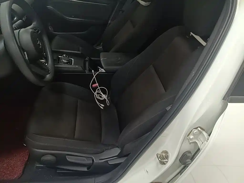 Mazda 3 Axela — миниатюра 15