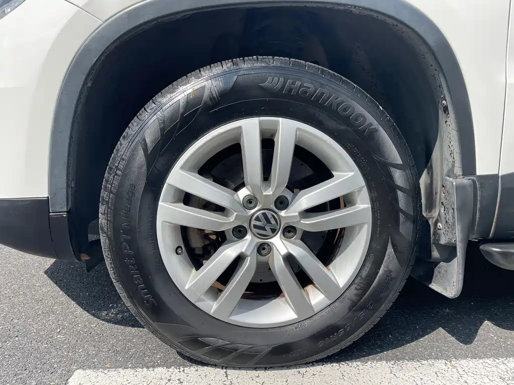 Volkswagen Tiguan — миниатюра 19