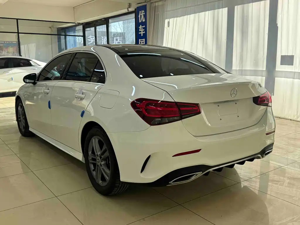 MERCEDES-BENZ A CLASS
