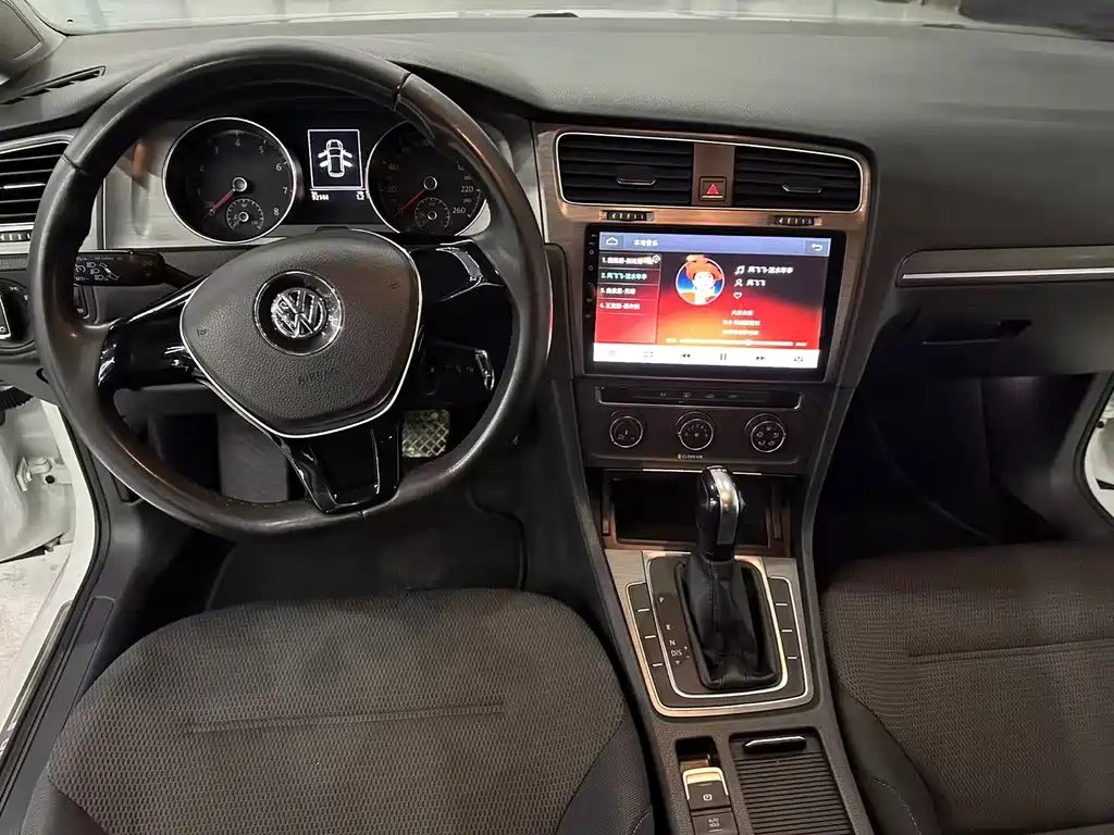 Volkswagen Golf — миниатюра 8