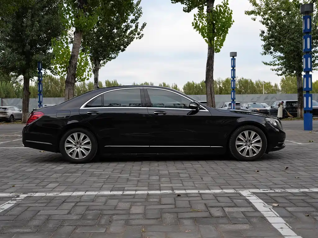 Mercedes-Benz S-Class — миниатюра 4