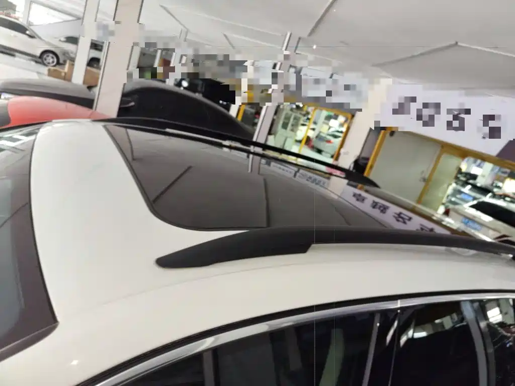 Volkswagen Touareg — миниатюра 21