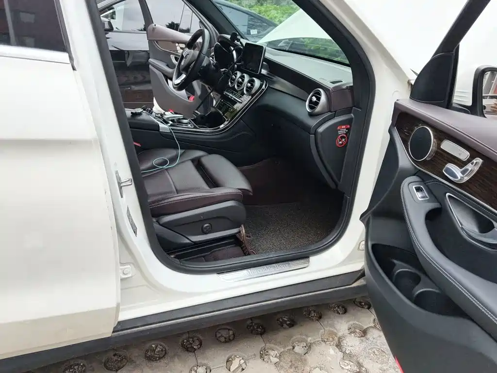 Mercedes-Benz GLC — миниатюра 19
