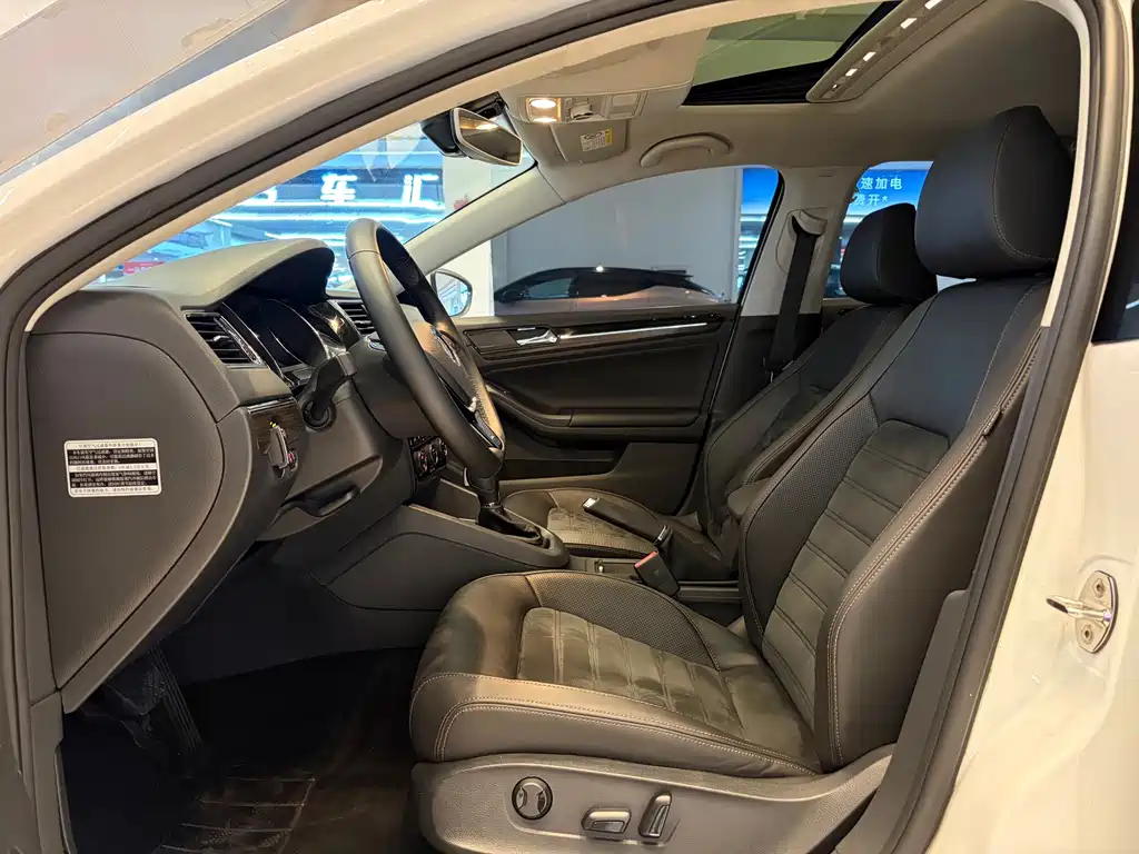 Volkswagen Sagitar — миниатюра 10