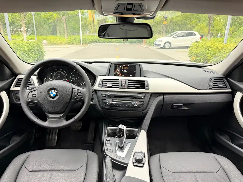 BMW 3 Series — миниатюра 15