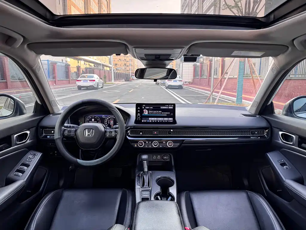 Honda Civic — миниатюра 8