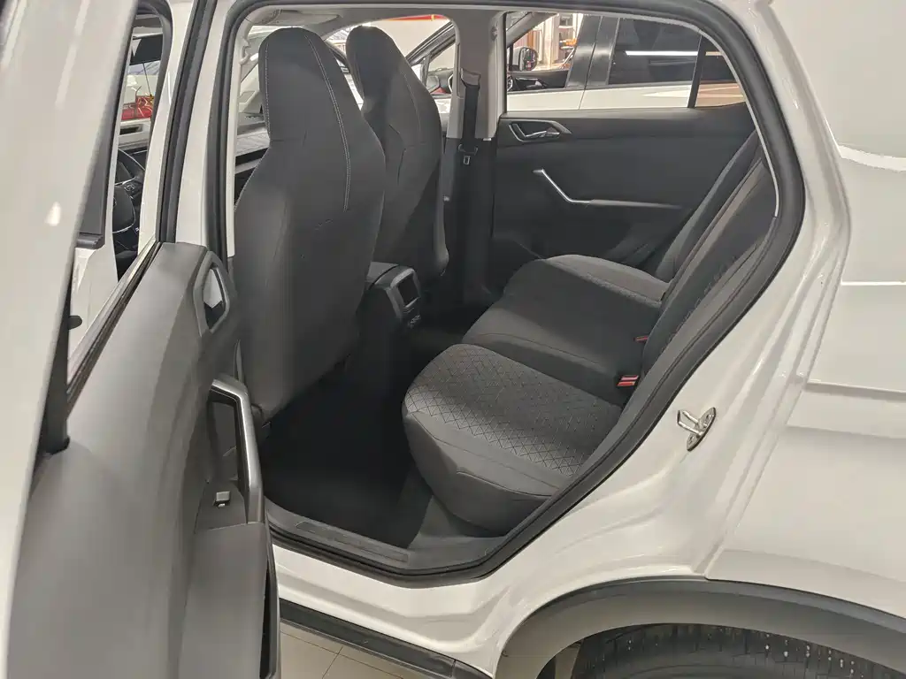 Volkswagen T-Cross — миниатюра 7