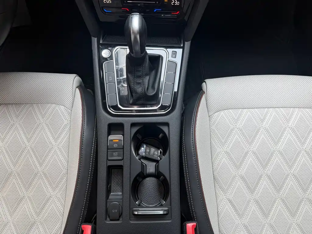 Volkswagen Magotan — миниатюра 10
