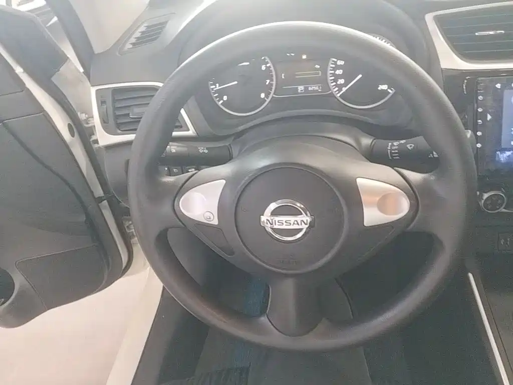Nissan Sylphy — миниатюра 11