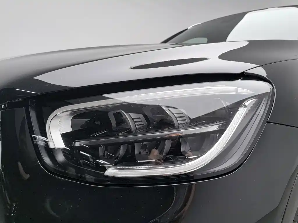 Mercedes-Benz GLC — миниатюра 7