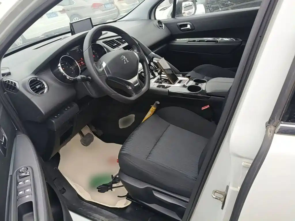 Peugeot 3008 — миниатюра 15