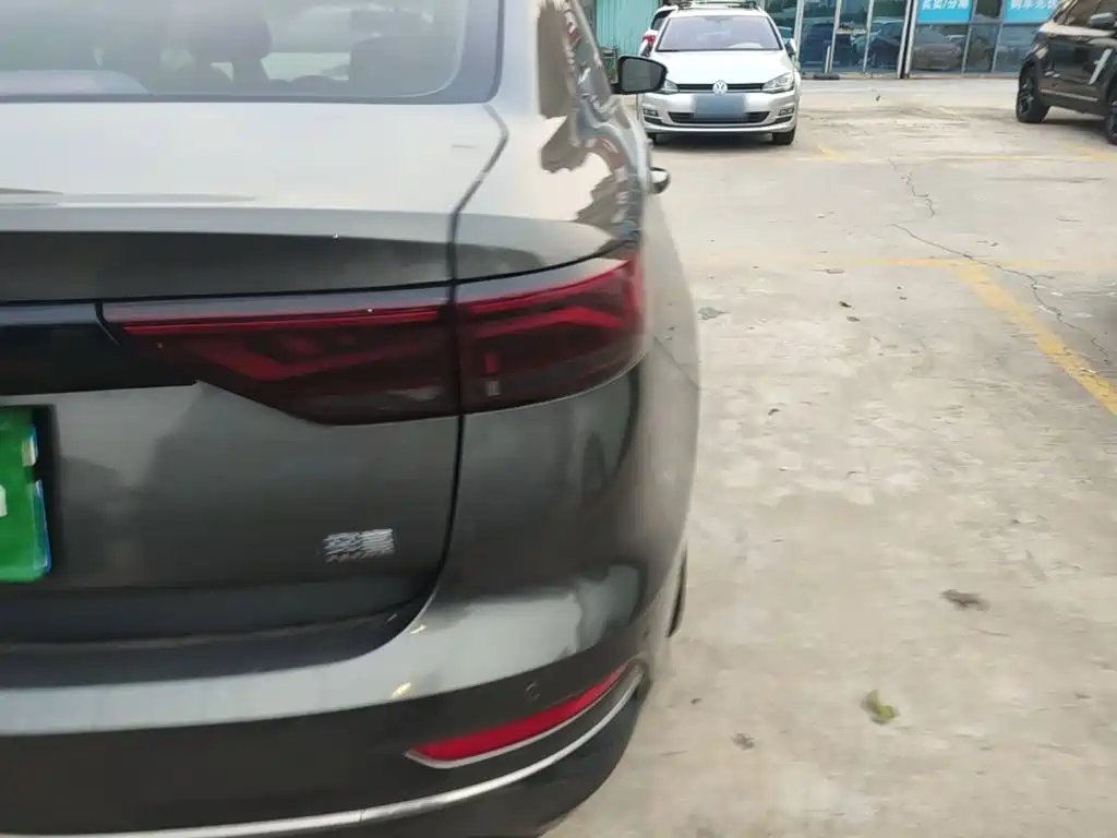 Geely Emgrand — миниатюра 8