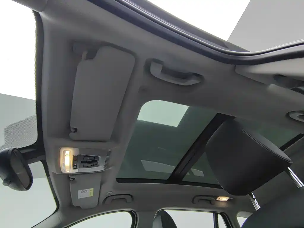 BMW X1 — миниатюра 14