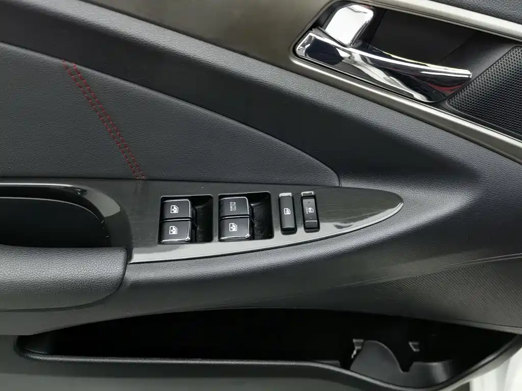 Changan Eado XT — миниатюра 9