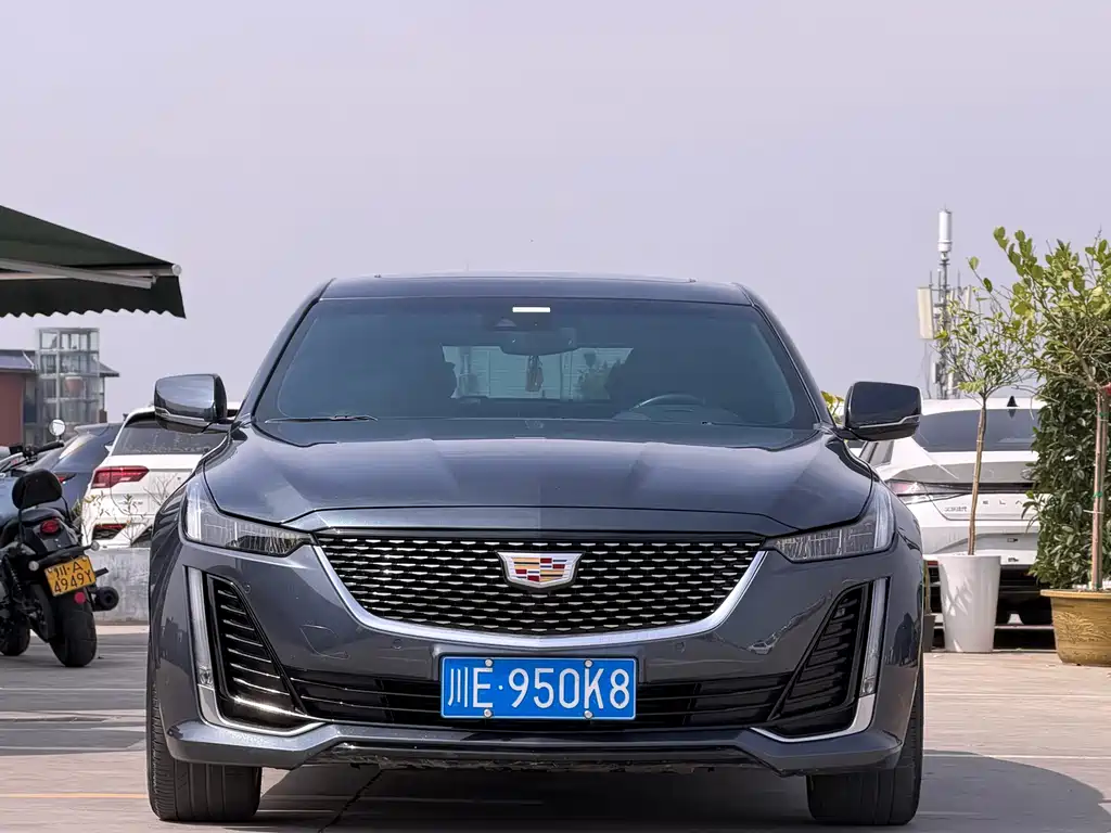 Cadillac CT5 — миниатюра 2