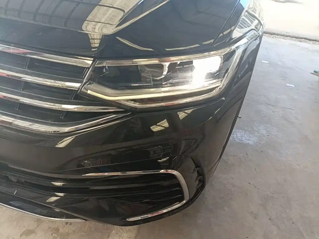 Volkswagen Tiguan L — миниатюра 24