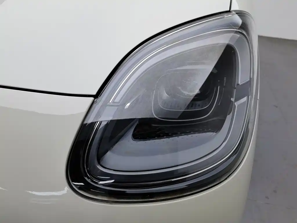 Wuling MINIEV — миниатюра 7