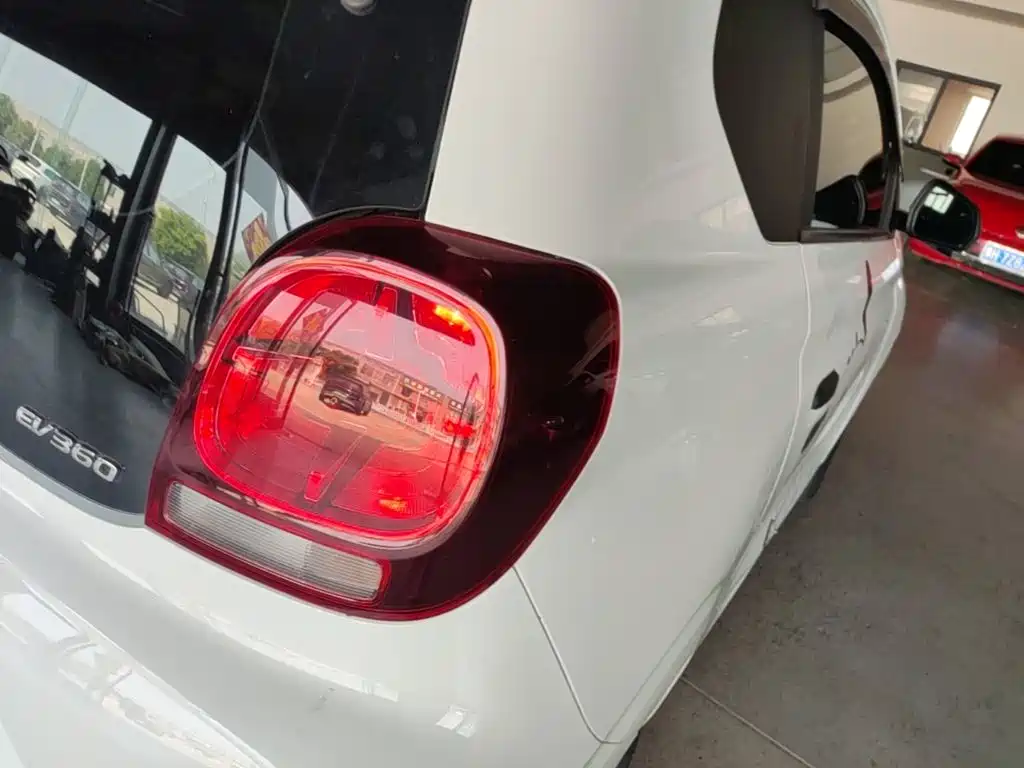 Roewe Clever — миниатюра 8