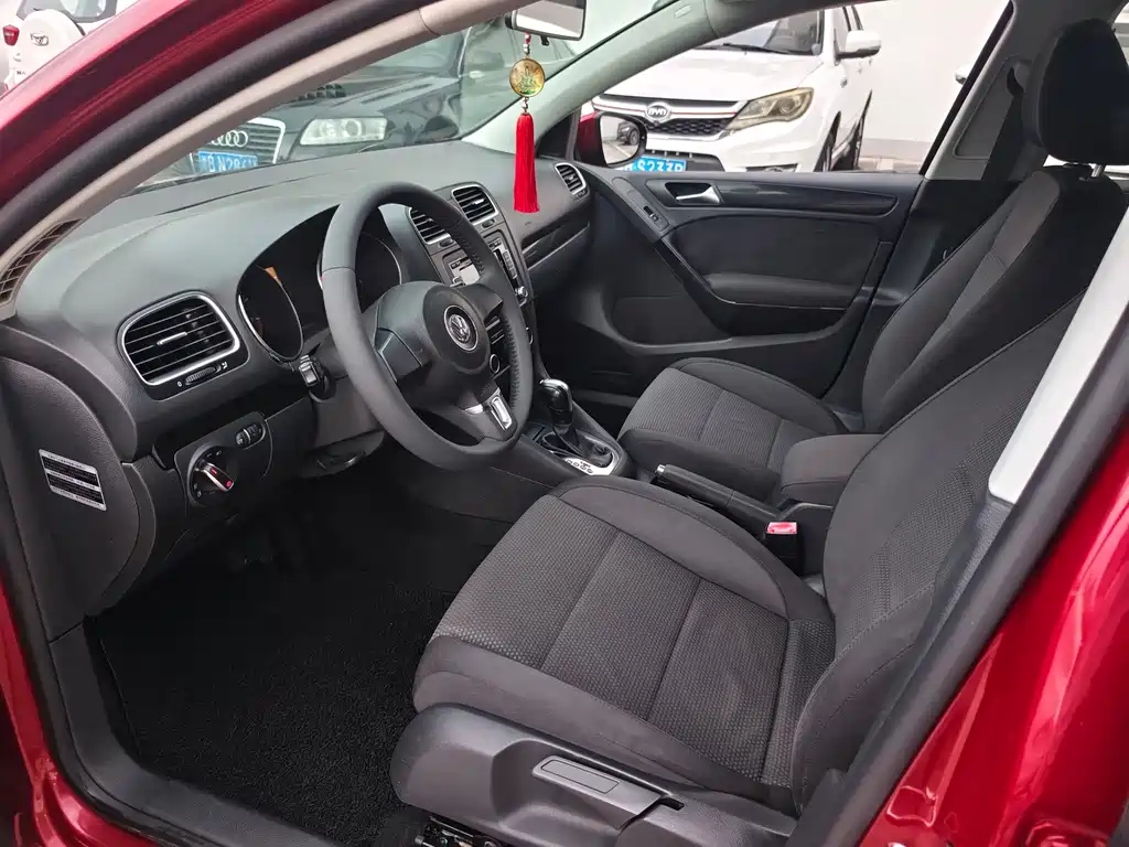 Volkswagen Golf — миниатюра 4