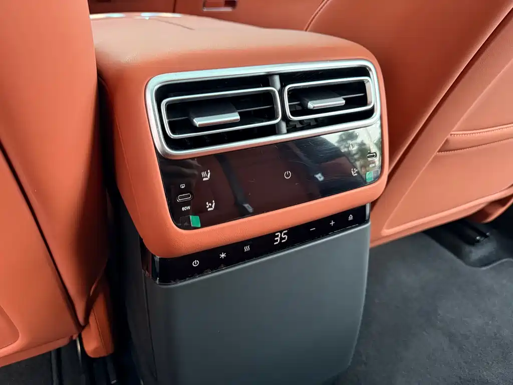 Li Auto Li L6 — миниатюра 8