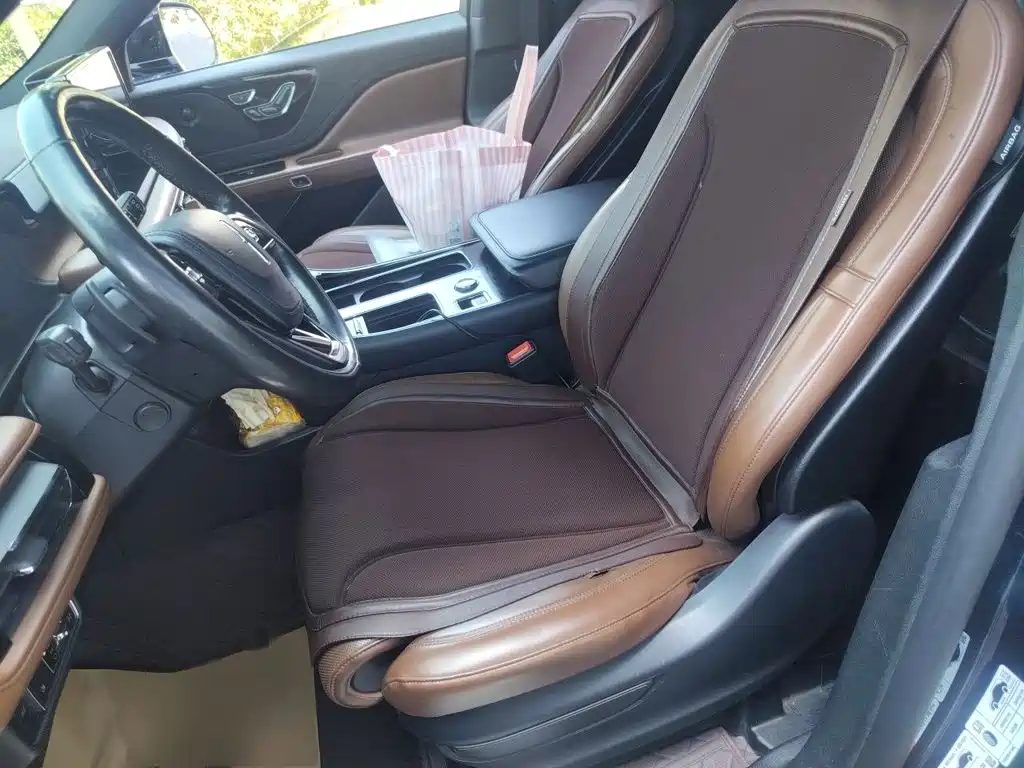 Lincoln Aviator — миниатюра 8