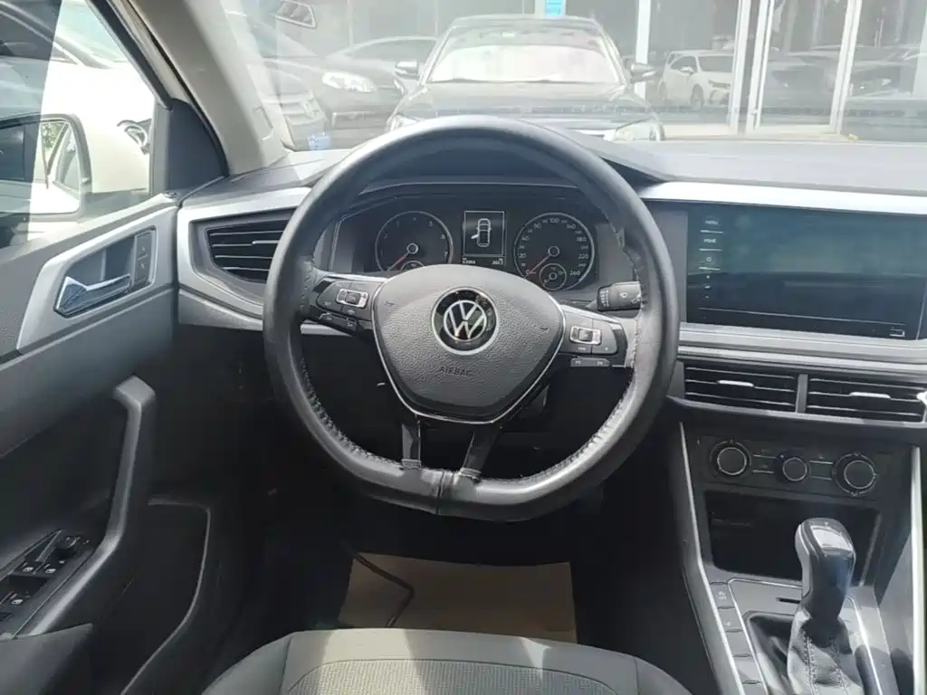 Volkswagen Polo — миниатюра 11