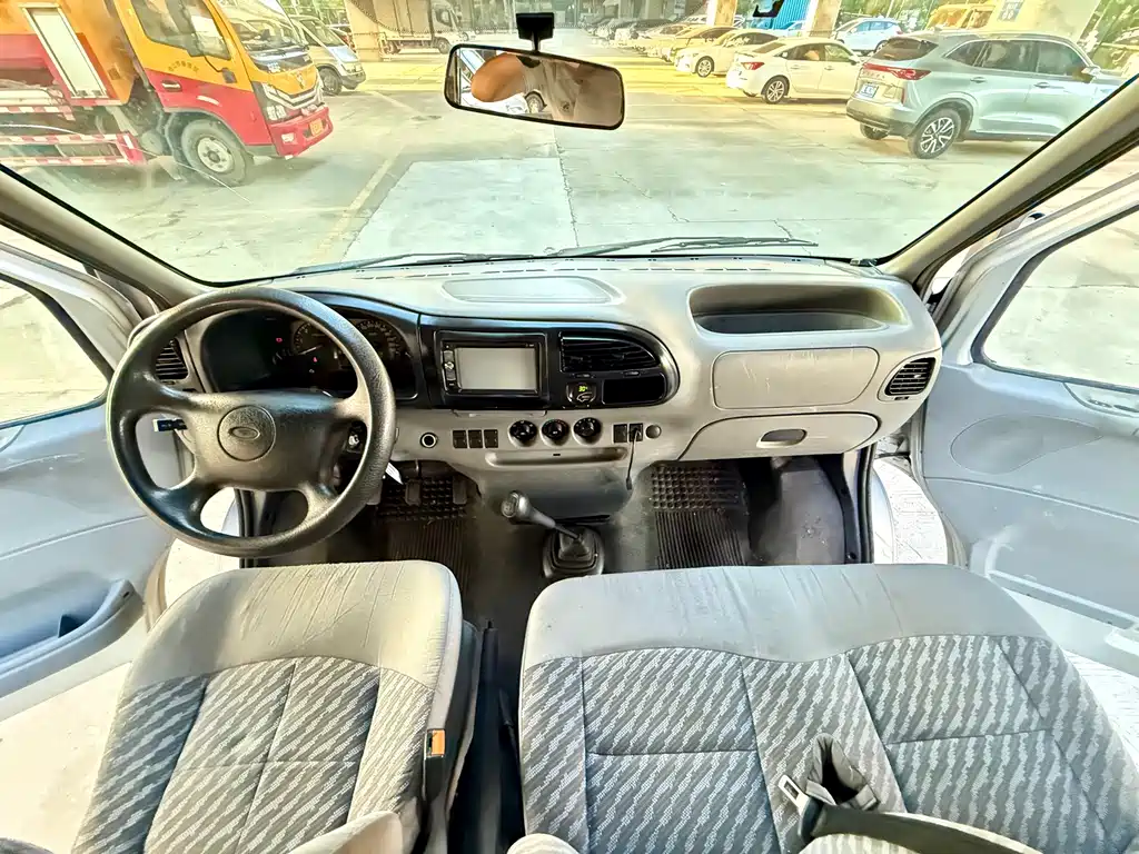 Ford Transit Classic — миниатюра 15