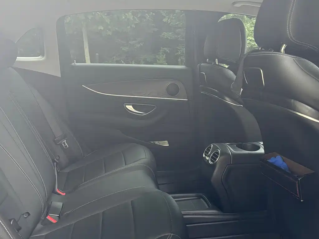 Mercedes-Benz E-Class E 2016 E 200 L Sport