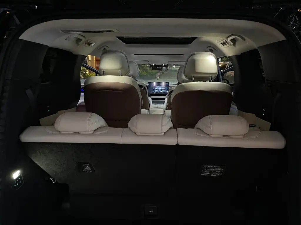 BYD Xia — миниатюра 16