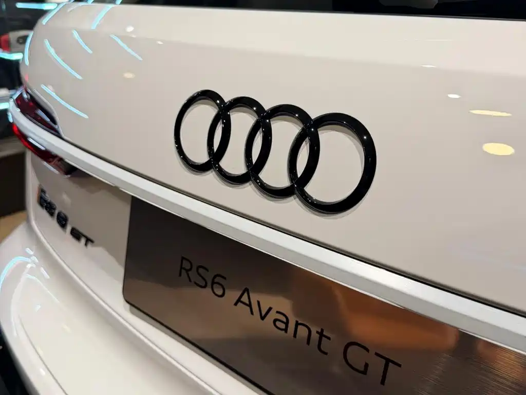 Audi RS 6 2025 RS 6 Avant GT