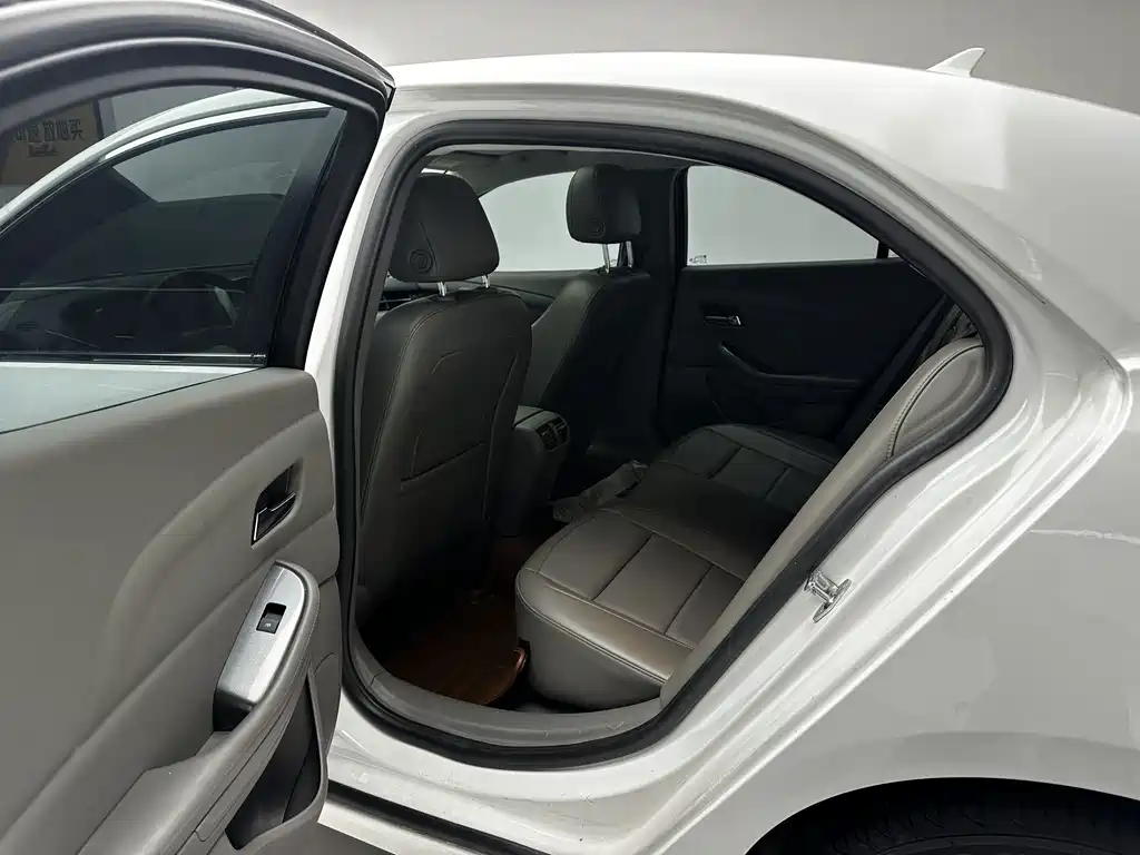 Chevrolet Malibu — миниатюра 7