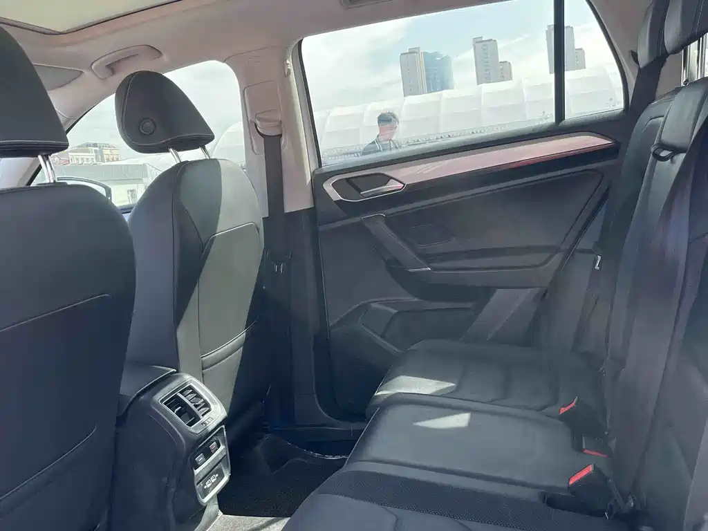 Volkswagen Tayron 2019 330TSI Luxury VI