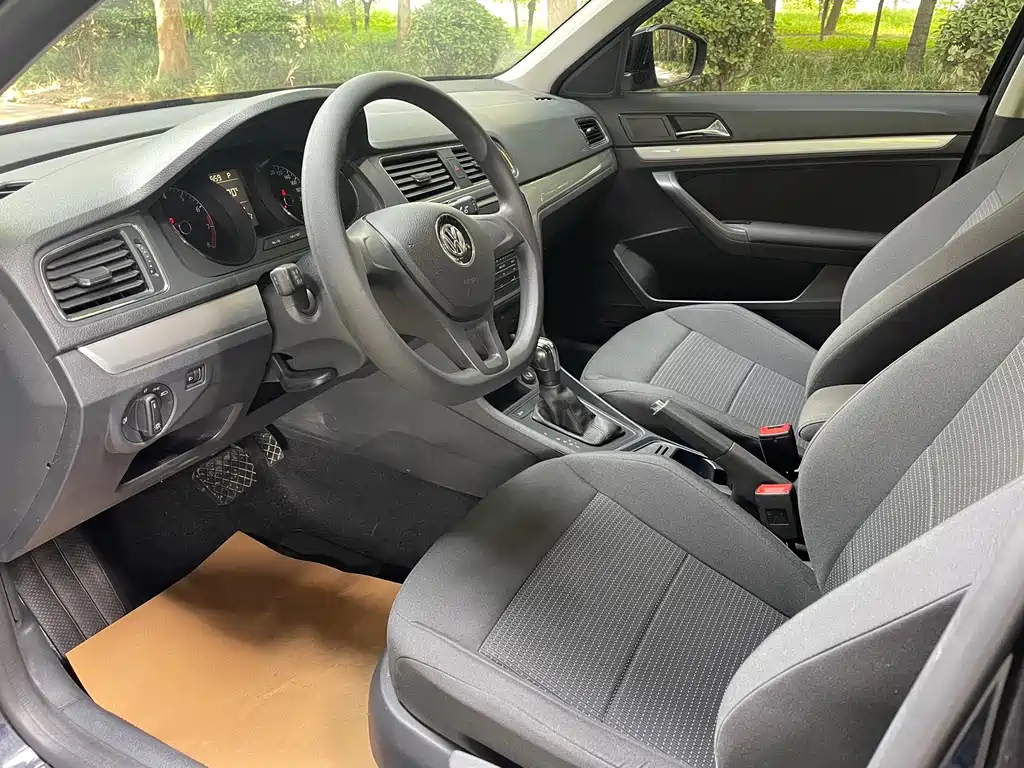 Volkswagen Lavida — миниатюра 7