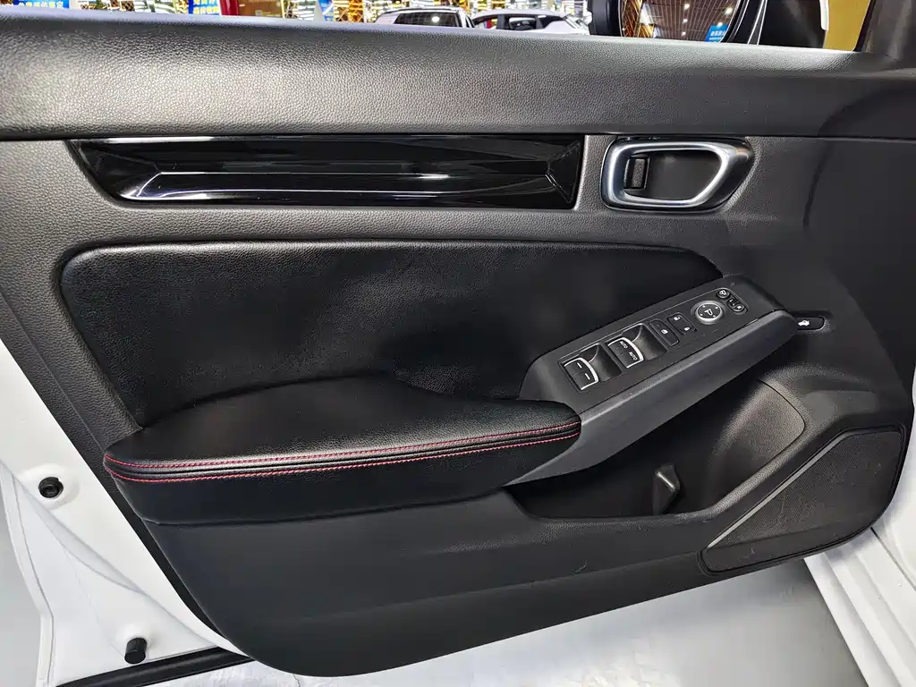 Honda Civic — миниатюра 12