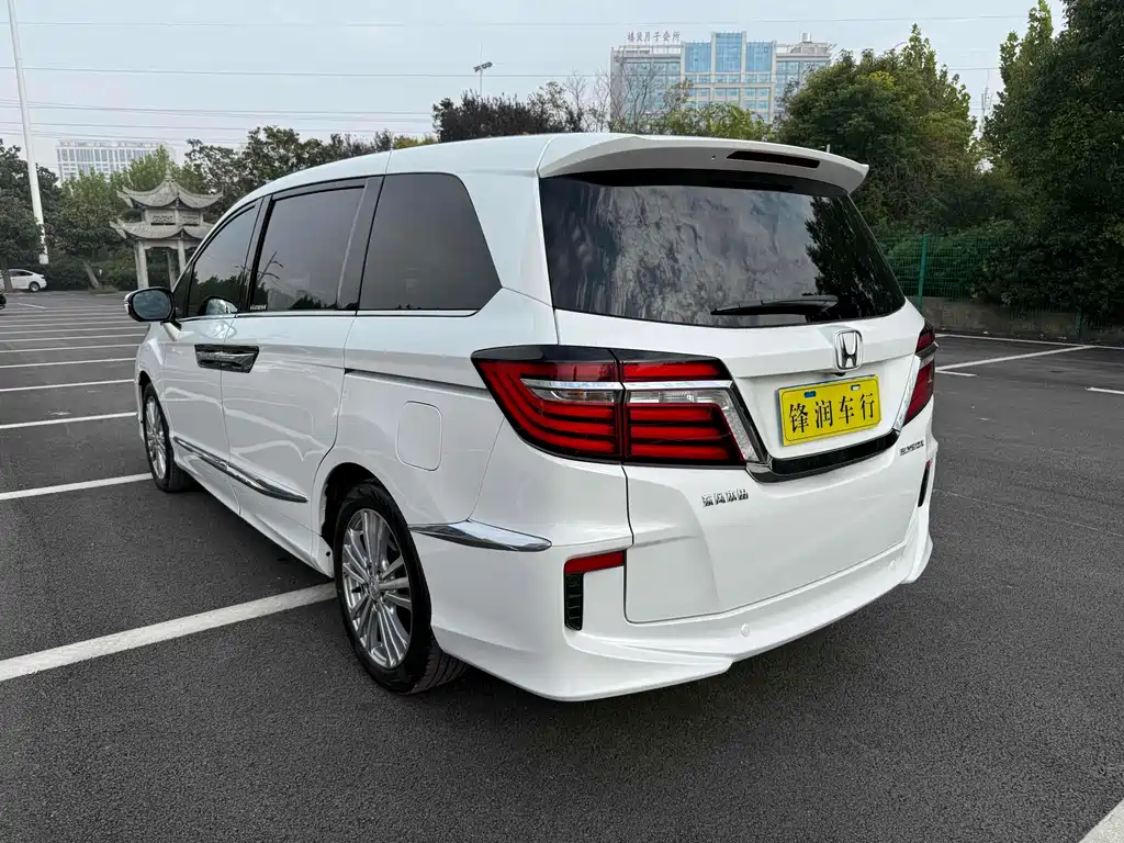 Honda Elysion 2016 2.4L Luxury