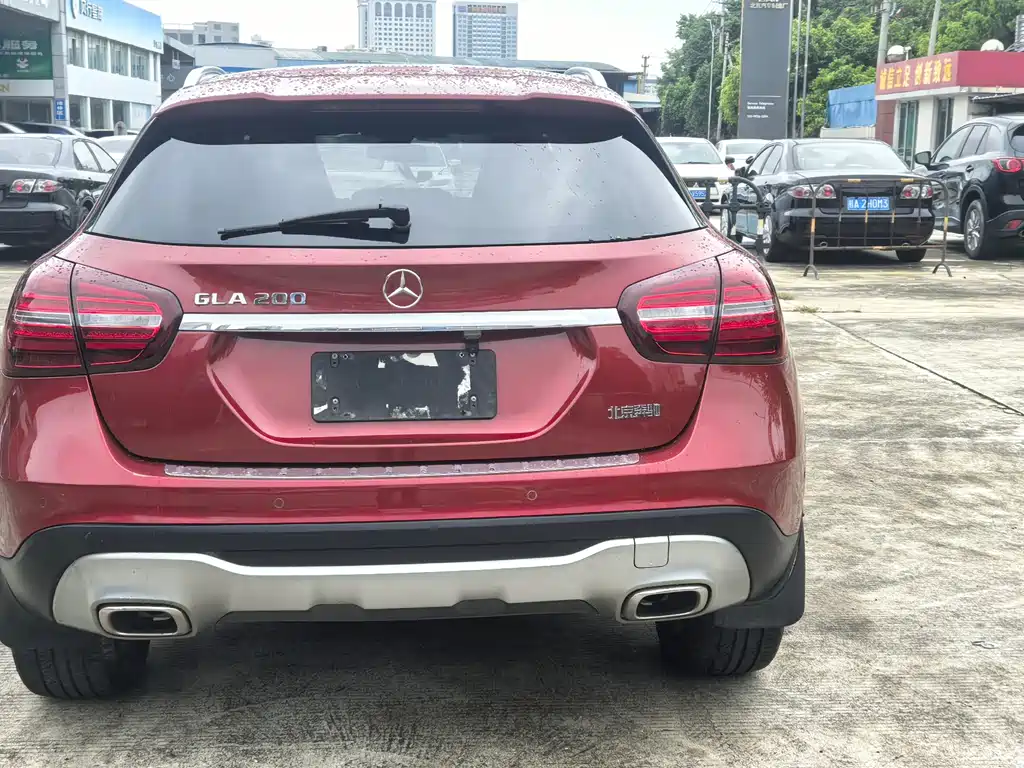 Mercedes-Benz GLA 2018 GLA 200 Fashion