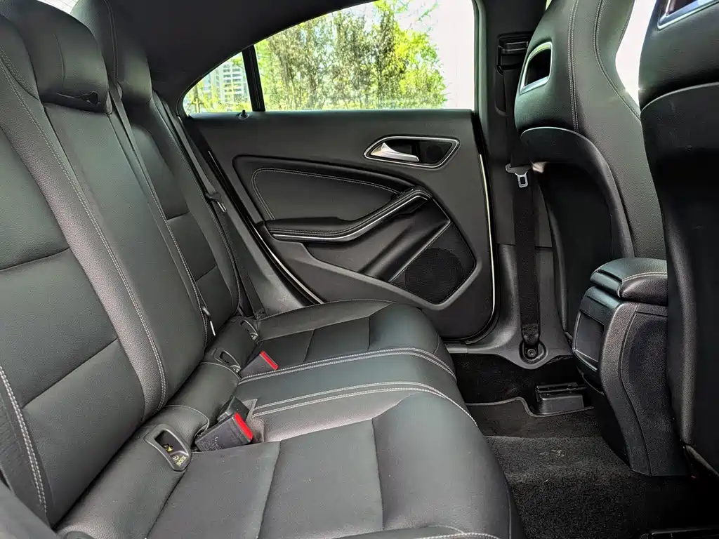 Mercedes-Benz CLA (Import) — миниатюра 12