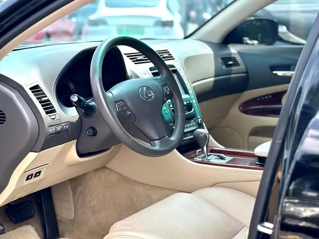 Lexus GS — миниатюра 14