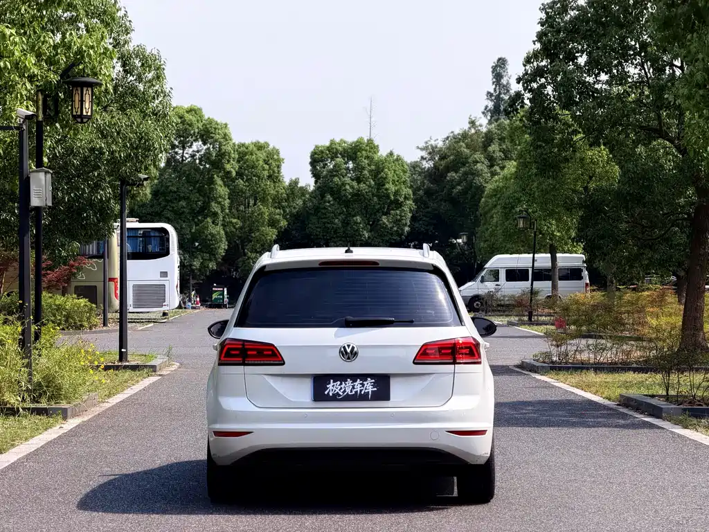 Volkswagen Golf Sportsvan — миниатюра 5
